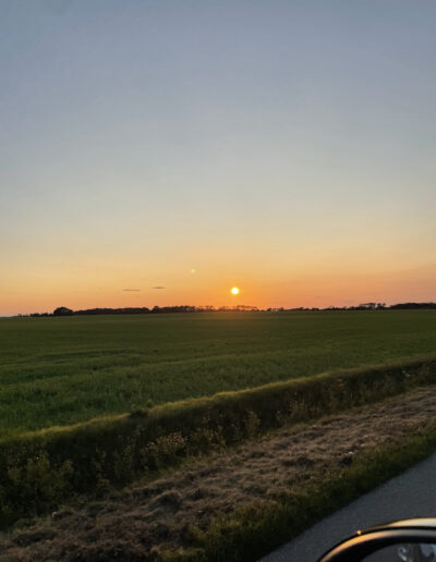 Sonnenuntergang am Ferienhaus in Lancken