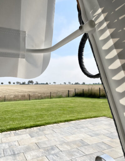 Aussicht aus dem Strandkorb im Garten